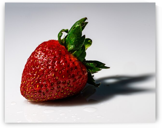 Strawberry by Pisarek Photography