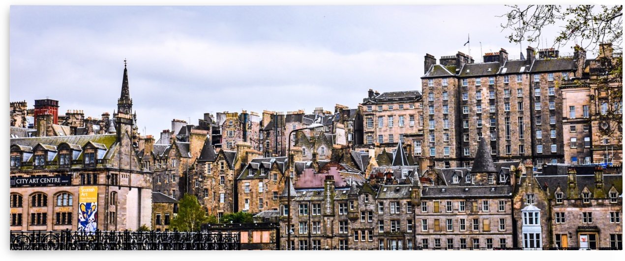 Edinburgh Skyline by Lexa Harpell