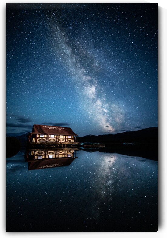 Milky way above Maligne Lake  by Luyi