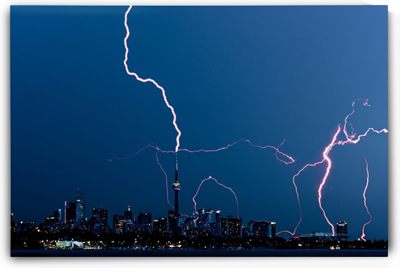 Toronto Thunder Storm by Luyi