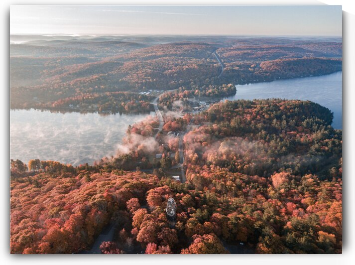 Canadian Autumn - 2 by Luyi