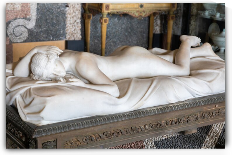 Sleeping Venus by Giovanni Battista Monti 1789   white marble  by Paolo Modena