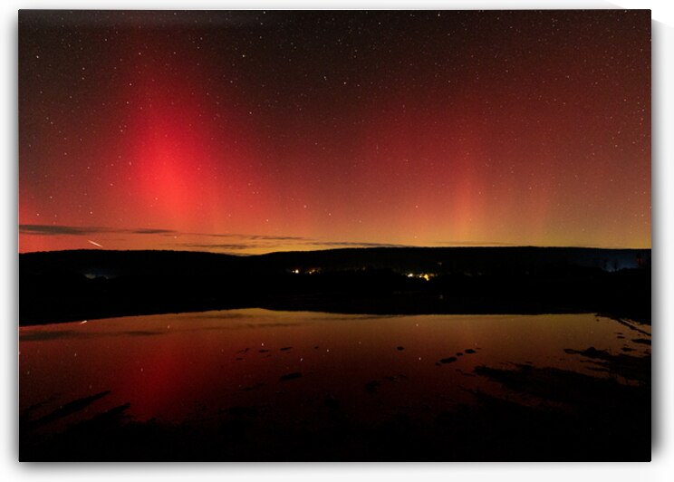 Reflecting Aurora by Heather Scully