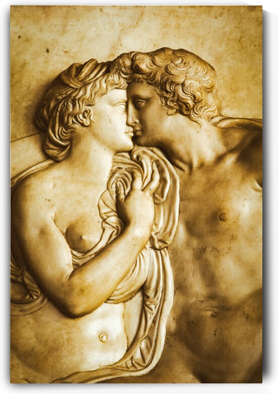 Kissing couple sculpture in Bergello museum most important coll by Paolo Modena