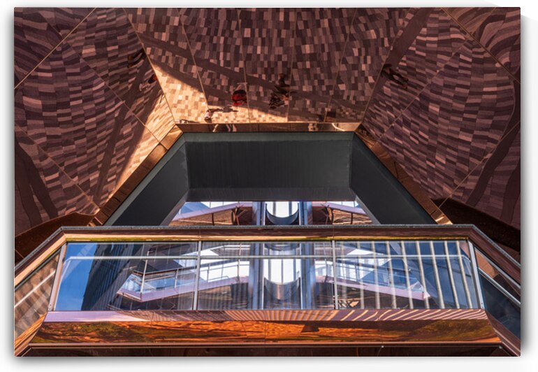 Reflective surface of the Vessel with photographer below by Steve Heap