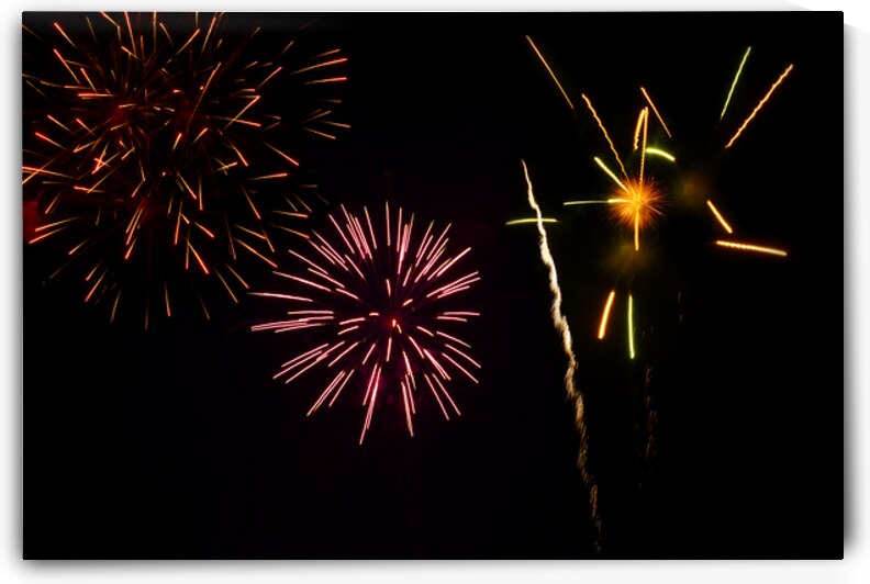 Firework 2 by Iris H Richardson