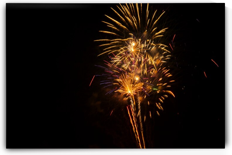 Firework 5 by Iris H Richardson