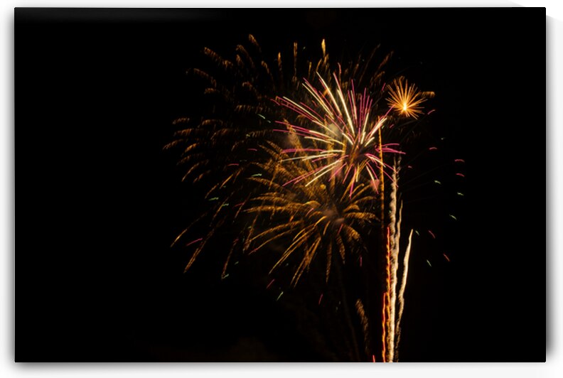 firework 4 by Iris H Richardson