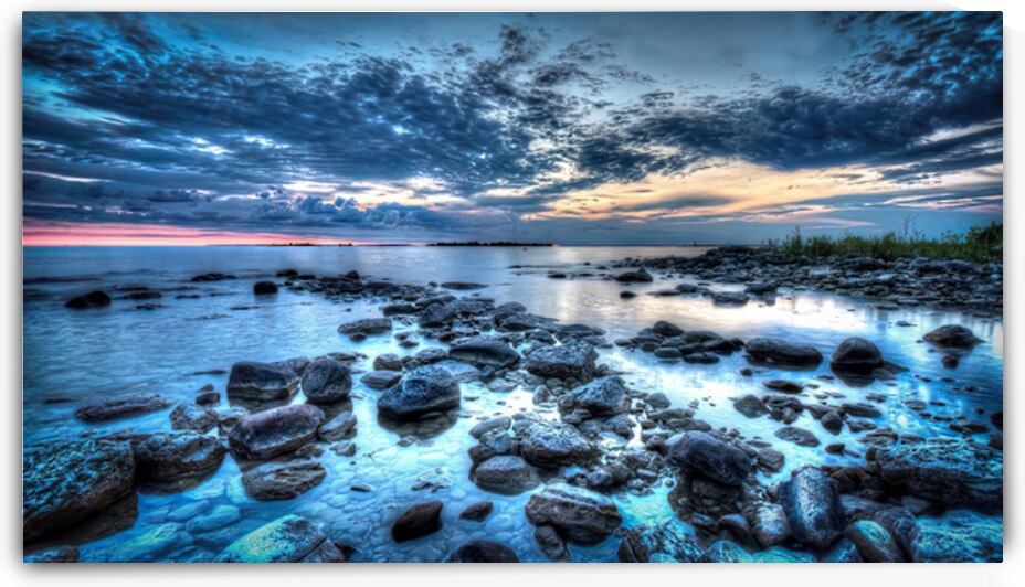 Blue Dawn 2512 DN heal white by Eden Remme Watt