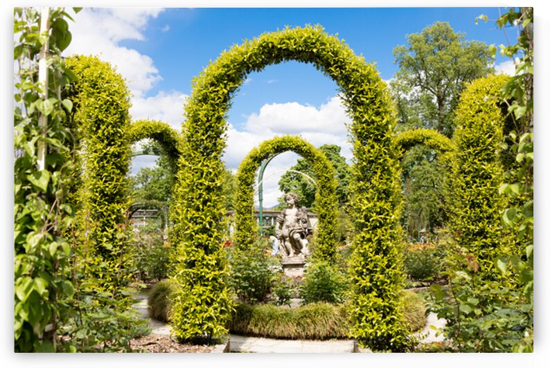 Elegant italian garden in Villa Pallavicino. Traditional vintage by Paolo Modena