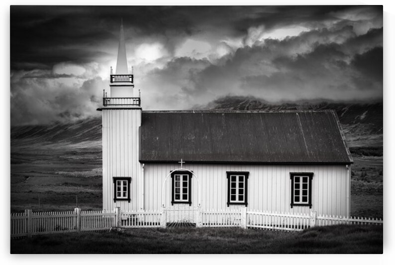 VIDVIKURKIRKJA by Doug Sturgess