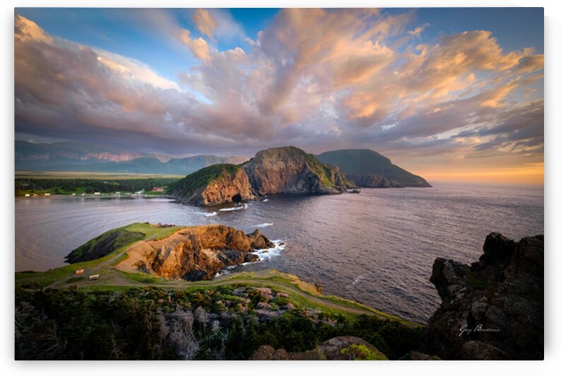 Bottle Cove le soir by Guy Boudreau