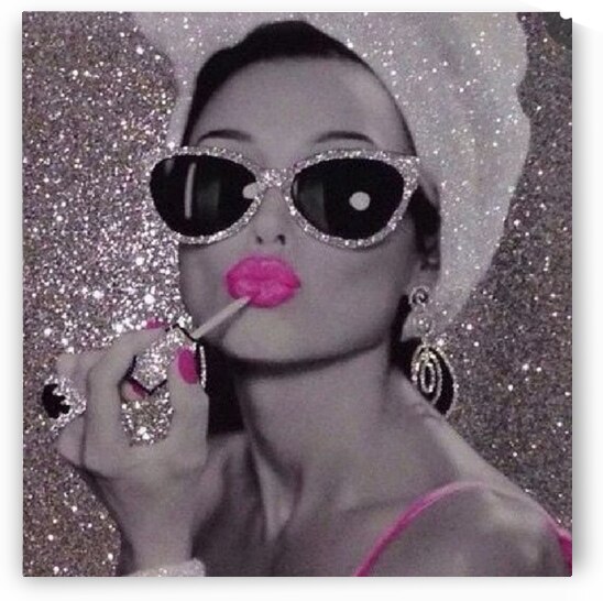 Audrey Hepburn Glitter Art Elegance of classic Hollywood Sparkly Wall Decor Luxury Artwork by ArtByLumy
