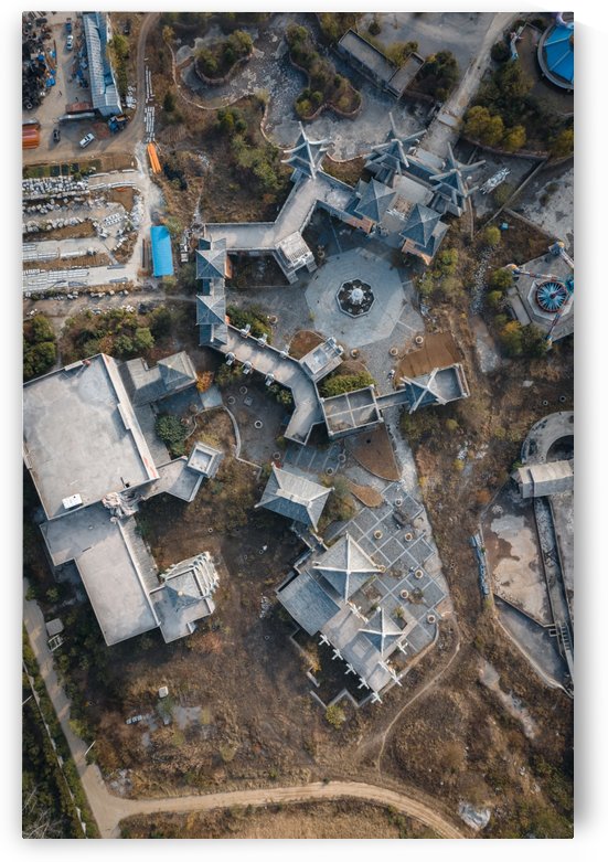 Abandoned Chinese Theme Park Sinoworld by Steve Ronin