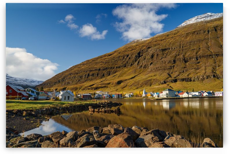 Peaceful Icelandic Town   by Jason Wen Bin TONG 