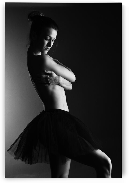 nude ballerina dancer sensual by Alessandrodellatorre