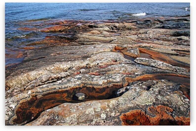 The Roc kOf Wreck Island VII by Deb Oppermann