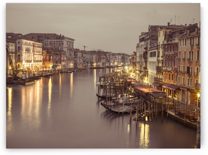 The Grand canal at dusk, Venice, Italy by Assaf Frank