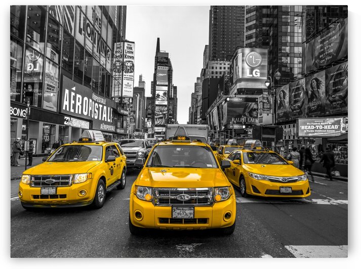 Taxi on broadway, New York by Assaf Frank