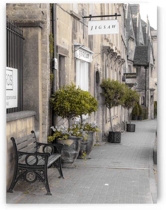 Old buildings in Tetbury town, Cotswolds by Assaf Frank