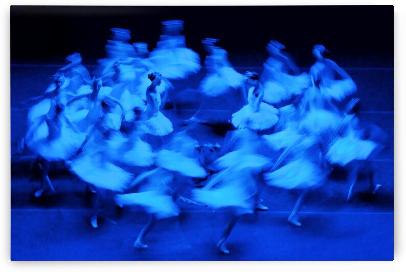 Ballet 1 by Henry Pontual