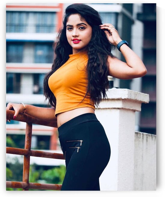 df85533c6e57645bb8005d0876a22085 by Nivedita Jain