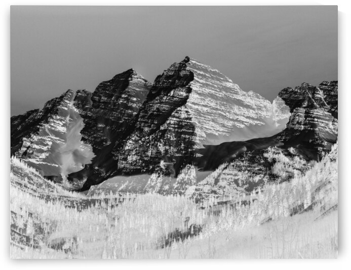 The Maroon Bells in Colorados Rocky Mountains USA by Canvapro