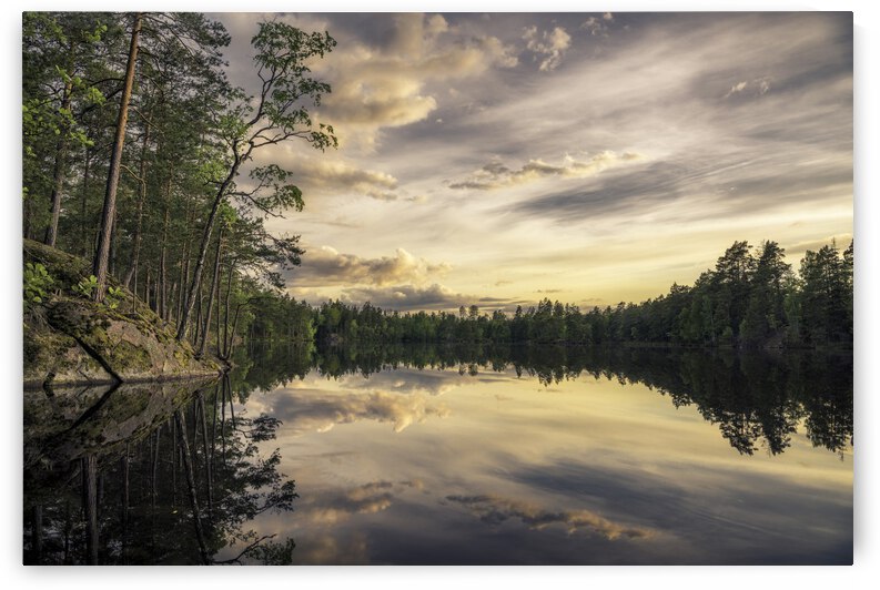 Lake tarmsjApn, Sweden by 1x