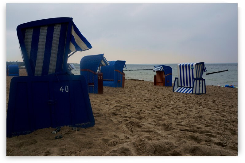 Beach cabins in Rugen baltic sea by Cedric Doz