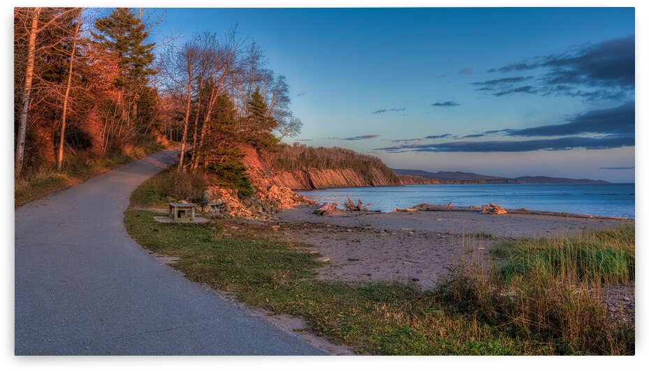 No 48 - Soleil couchant plage de Penouille - Parc Forillon by Glenn Albert