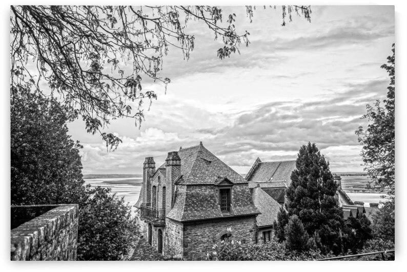 BW A Day at Mont Saint Michel 7 of 12 by 360 Studios