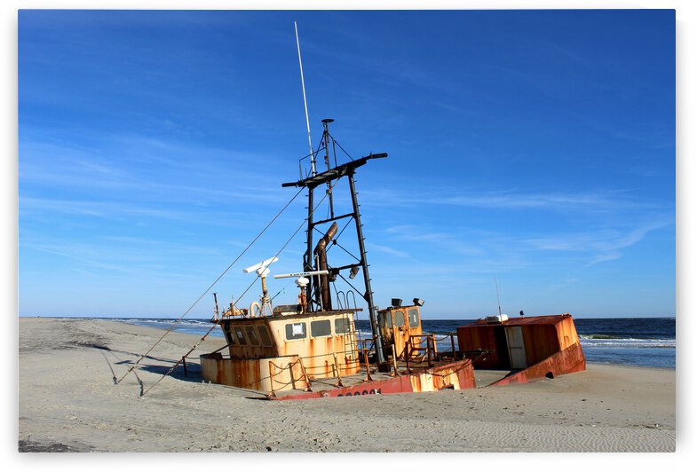 Shipwrecked at Oregon Inlet by The NC Geek