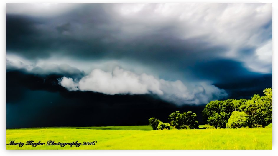 KANSAS STORM ROLLING IN! by Marty Kugler