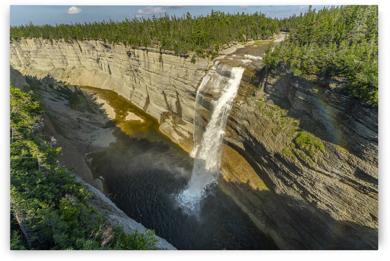 Chute Vauréal by Sophie Thibault