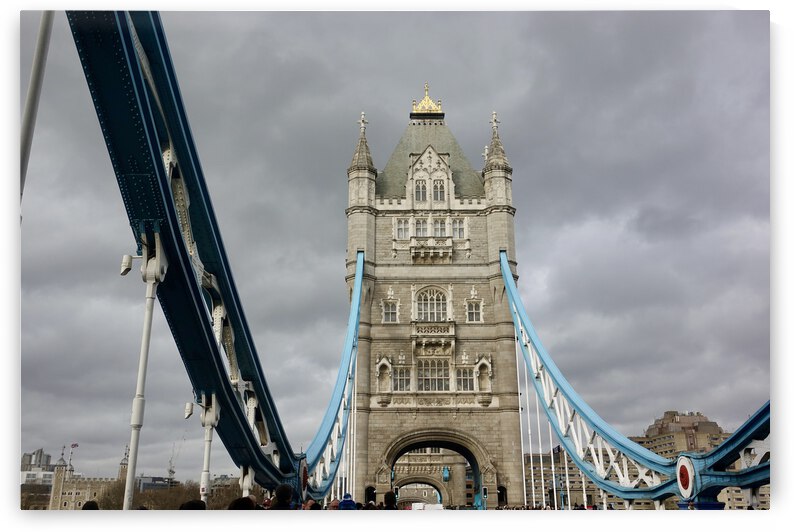 London Bridge - United Kingdom  by GAIA PHOTO CO