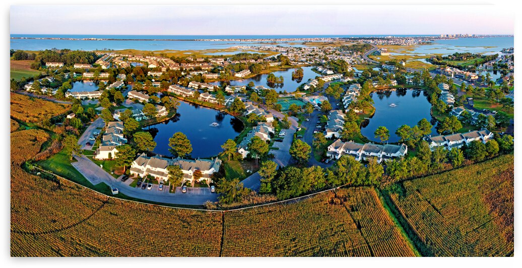 Mallard Lakes Community 2x1 Panorama  by Bill Swartwout Photography