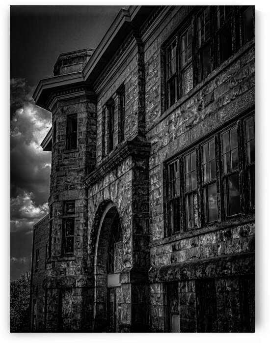 Old School Haunt by Lisa Drew