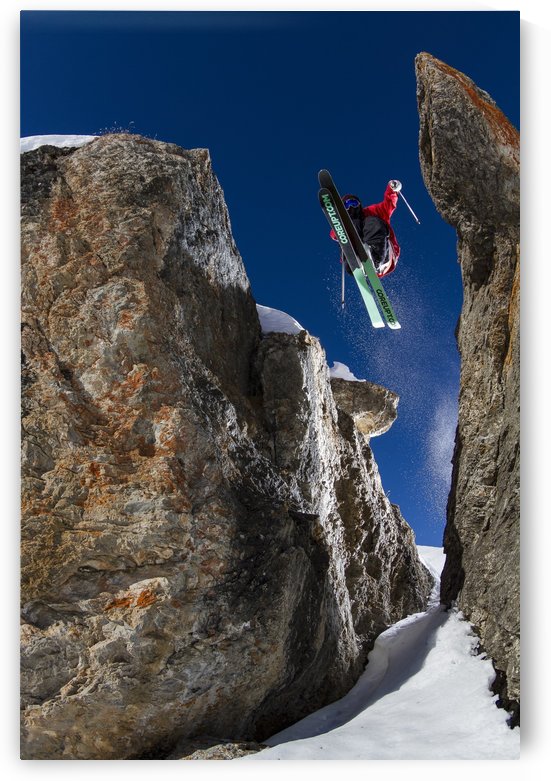 In Between the Rocks by 1x