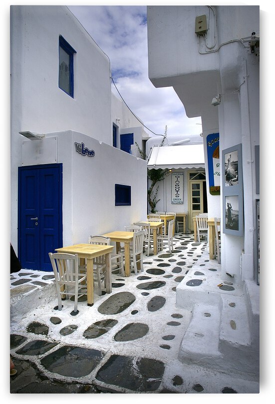 Santorini Eating by Dave Rodgers