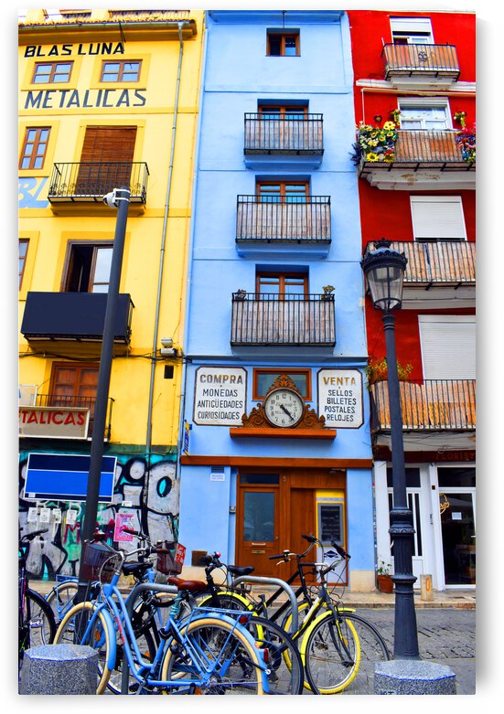 Three colours vertical - Spain by fotojourneys