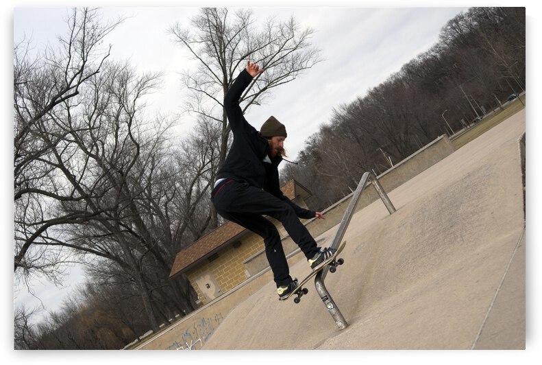 000017 by Grayton Media