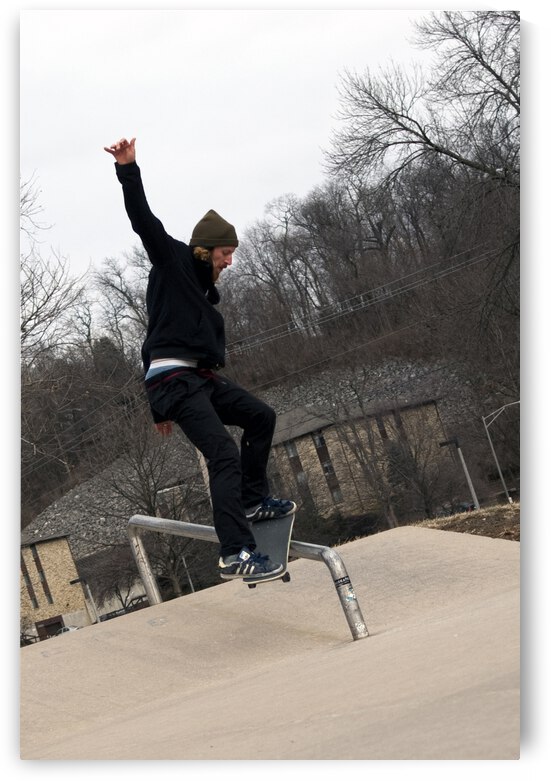 000021 by Grayton Media