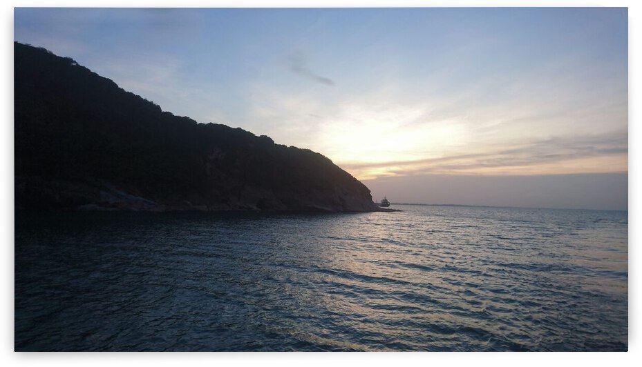 Sunset in Songkhla Lake Thailand by Saowalux Poshyanandana