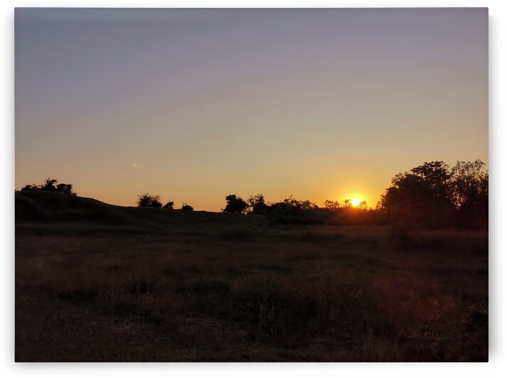 Twilight by Saowalux Poshyanandana