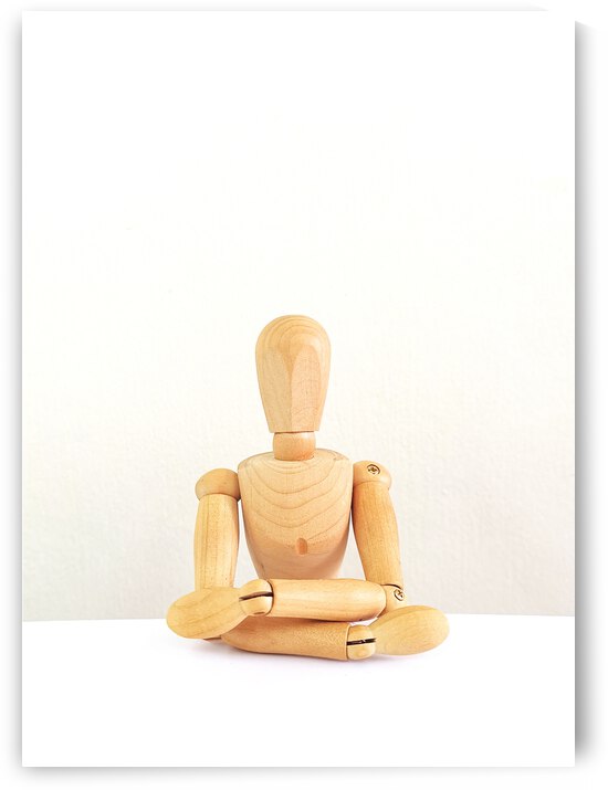 Listening by Saowalux Poshyanandana