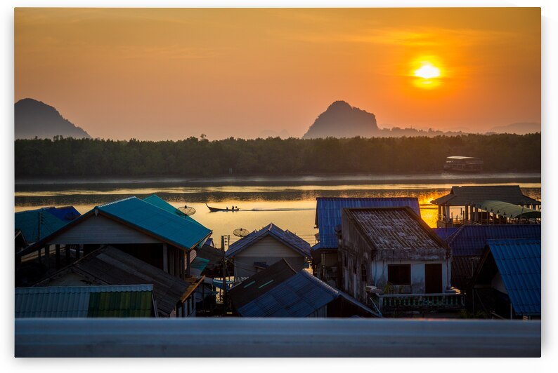 Ko Panyi longboat by Taufiq Salahuddin