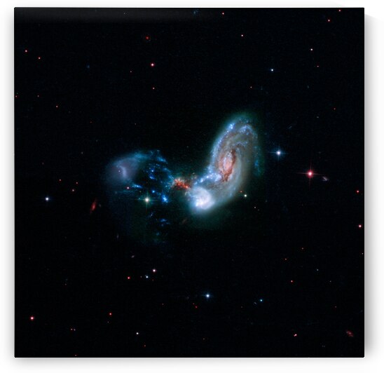 II Zw 096 by NASA Images