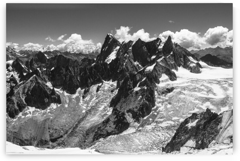 Chaine des Alpes N&B by Sophie Thibault