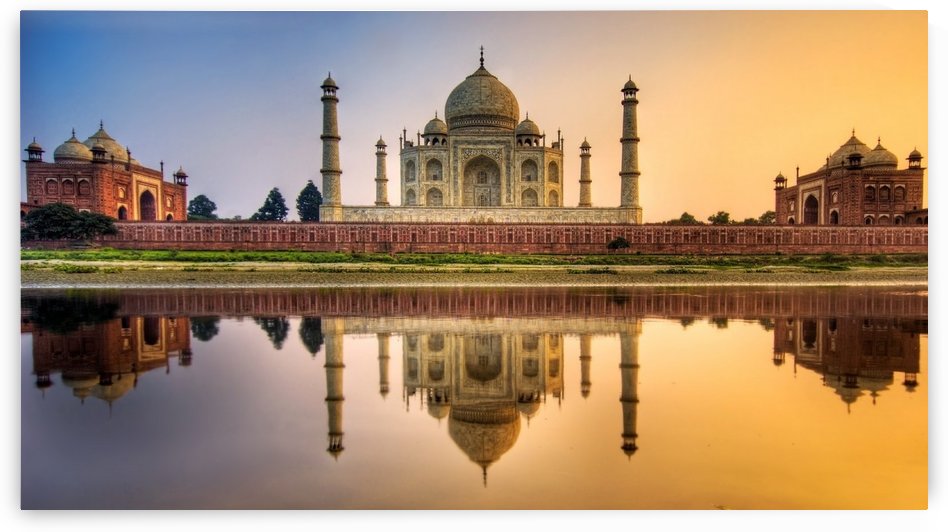 Visit India by Ella Moxon