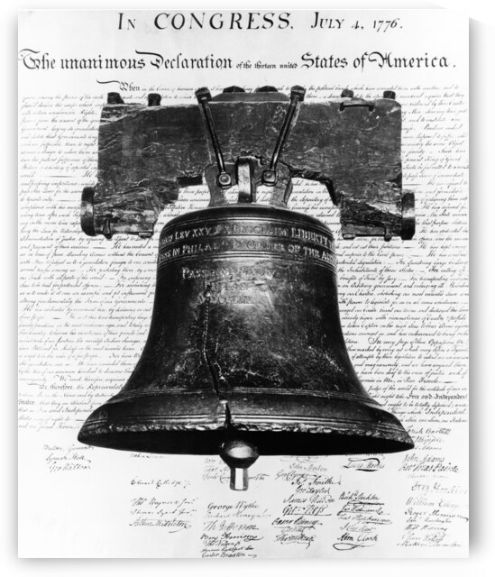 1940s LIB BELL OVER DECLARATION OF INDEPENDENCE 187597 by Panoramic Images